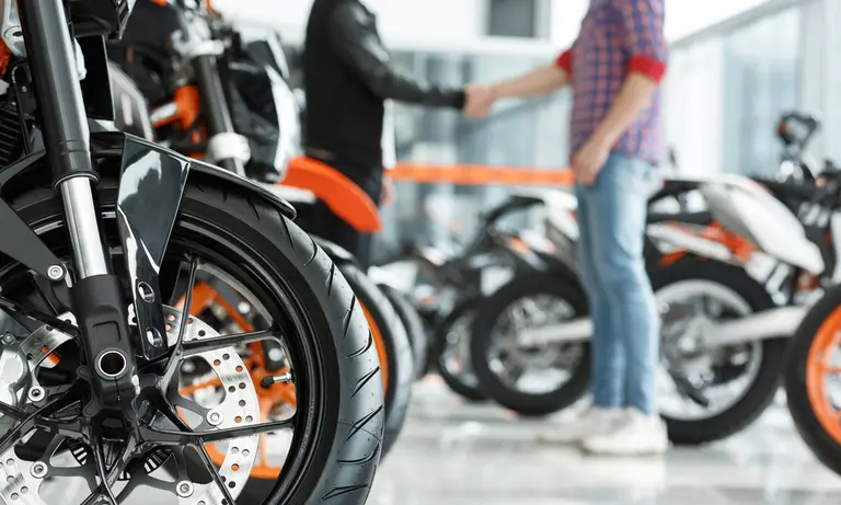 ¿Cómo comprar una moto a crédito en Perú? Requisitos y pasos para financiarla